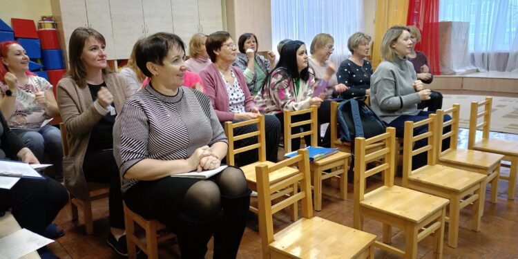 Детский сад – это первая ступень в формировании базовых знаниях о профессиях.