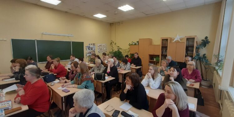 Сегодня в рамках работы сетевого сообщества математиков Великого Новгорода в МАОУ "Гимназия 2" прошёл семинар "Создание условий для успешной сдачи ОГЭ и ЕГЭ". Сегодня в рамках работы сетевого сообщества математиков Великого Новгорода в МАОУ “Гимназия 2” прошёл семинар “Создание условий для успешной сдачи ОГЭ и ЕГЭ”.